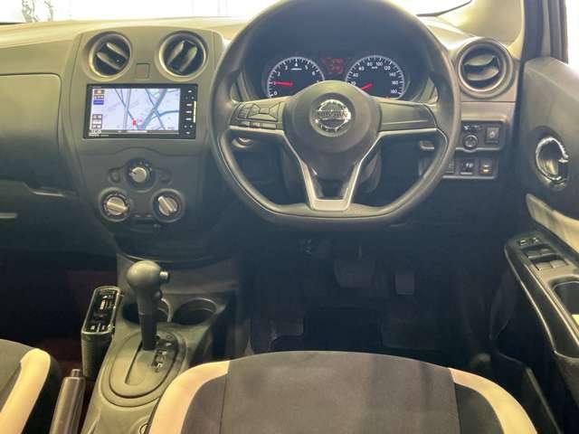 �^�]�Ȃ���̎��E�����E�ɍL�����X�܂ł͂�����ƌ��n���܂��B�N���}�̑O�[���c�����₷�����S���ĉ^�]�ł��܂��B