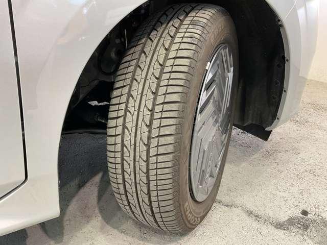 ノート 1.2 X LEDヘッドランプ インテリジェントキー 助手席エアバック PS PW 盗難防止 地デジ キーフリーシステム 【LEDヘッドライト】 AAC ワンオ-ナ-車 オートハイビーム カーテンエアバック 禁煙(39枚目)