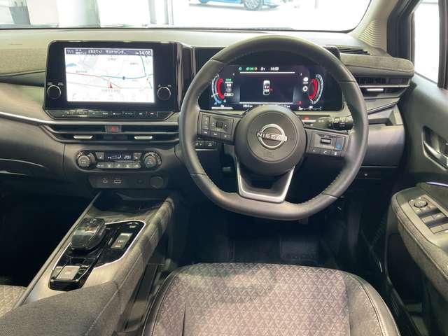 オーラ １．２　Ｇ　シートヒーター　ハンドルヒーター　フルセグテレビ　前席シートヒーター　ハイビームアシスト　ＥＴＣ車載器　アルミ　展示試乗車ＵＰ　ＬＤＷ　ＬＥＤライト　バックモニター　禁煙　寒冷地仕様　エアバッグ　ＰＷ（4枚目）