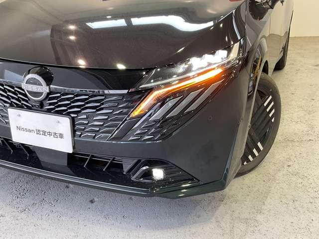 オーラ １．２　Ｇ　シートヒーター　ハンドルヒーター　フルセグテレビ　前席シートヒーター　ハイビームアシスト　ＥＴＣ車載器　アルミ　展示試乗車ＵＰ　ＬＤＷ　ＬＥＤライト　バックモニター　禁煙　寒冷地仕様　エアバッグ　ＰＷ（6枚目）