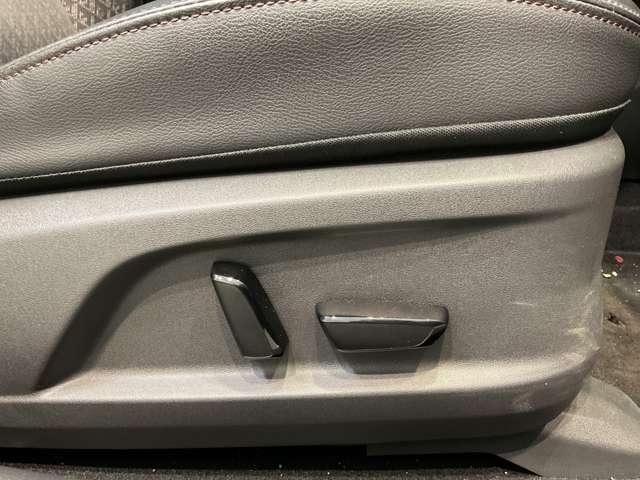 オーラ １．２　Ｇ　シートヒーター　ハンドルヒーター　フルセグテレビ　前席シートヒーター　ハイビームアシスト　ＥＴＣ車載器　アルミ　展示試乗車ＵＰ　ＬＤＷ　ＬＥＤライト　バックモニター　禁煙　寒冷地仕様　エアバッグ　ＰＷ（12枚目）