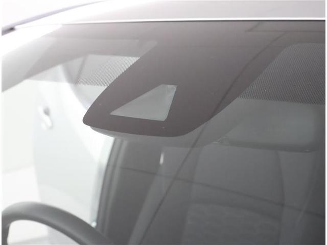 カローラスポーツ ハイブリッドＧ　フルセグ　メモリーナビ　ＤＶＤ再生　バックカメラ　衝突被害軽減システム　ＥＴＣ　ＬＥＤヘッドランプ　ワンオーナー（9枚目）