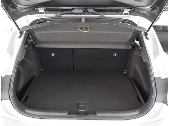 カローラスポーツ ハイブリッドＧ　フルセグ　メモリーナビ　ＤＶＤ再生　バックカメラ　衝突被害軽減システム　ＥＴＣ　ＬＥＤヘッドランプ　ワンオーナー（13枚目）