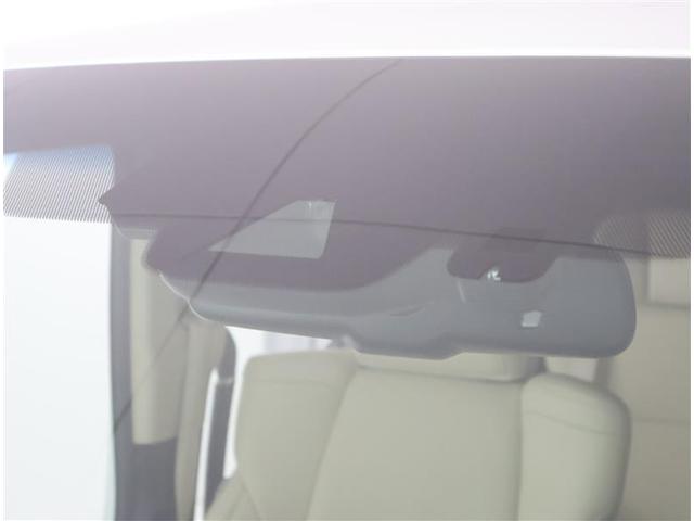 アルファードハイブリッド Ｇ　Ｆパッケージ　４ＷＤ　フルセグ　メモリーナビ　ＤＶＤ再生　後席モニター　バックカメラ　衝突被害軽減システム　ＥＴＣ　両側電動スライド　ＬＥＤヘッドランプ　乗車定員７人　３列シート　ワンオーナー　フルエアロ（10枚目）