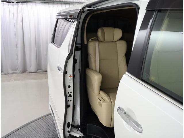 アルファードハイブリッド Ｇ　Ｆパッケージ　４ＷＤ　フルセグ　メモリーナビ　ＤＶＤ再生　後席モニター　バックカメラ　衝突被害軽減システム　ＥＴＣ　両側電動スライド　ＬＥＤヘッドランプ　乗車定員７人　３列シート　ワンオーナー　フルエアロ（24枚目）