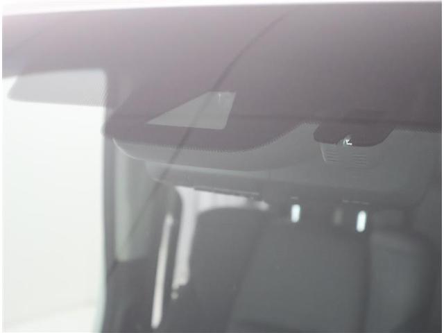 アルファード ２．５Ｓ　Ｃパッケージ　サンルーフ　フルセグ　メモリーナビ　ＤＶＤ再生　後席モニター　バックカメラ　衝突被害軽減システム　ＥＴＣ　両側電動スライド　ＬＥＤヘッドランプ　乗車定員７人　３列シート　ワンオーナー　フルエアロ（9枚目）