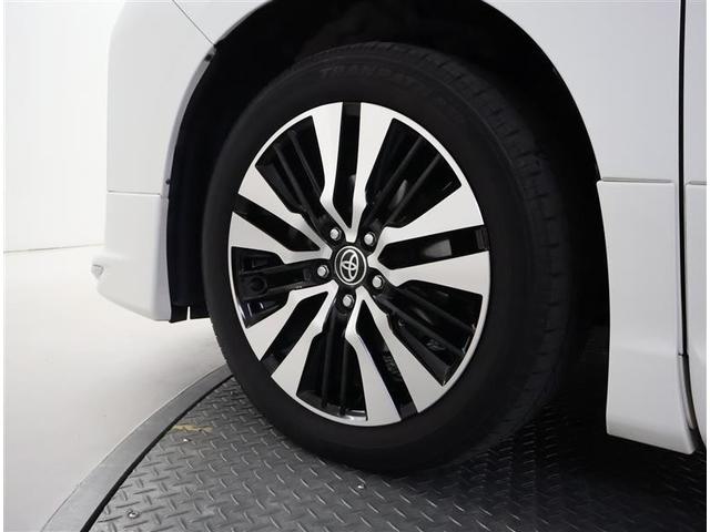 アルファード ２．５Ｓ　Ｃパッケージ　サンルーフ　フルセグ　メモリーナビ　ＤＶＤ再生　後席モニター　バックカメラ　衝突被害軽減システム　ＥＴＣ　両側電動スライド　ＬＥＤヘッドランプ　乗車定員７人　３列シート　ワンオーナー　フルエアロ（17枚目）