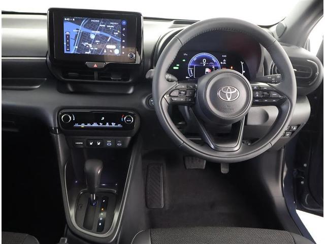 ヤリス ハイブリッドＺ　フルセグ　メモリーナビ　バックカメラ　衝突被害軽減システム　ＥＴＣ　ドラレコ　ＬＥＤヘッドランプ　ワンオーナー（4枚目）