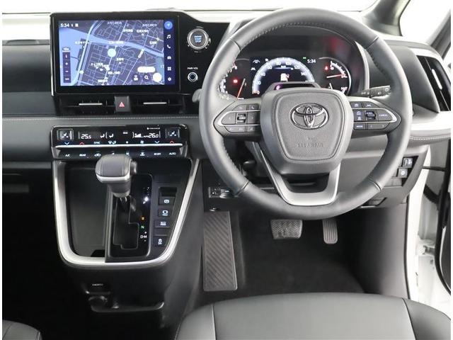 ノア Ｓ－Ｚ　フルセグ　メモリーナビ　ＤＶＤ再生　バックカメラ　衝突被害軽減システム　ＥＴＣ　両側電動スライド　ＬＥＤヘッドランプ　乗車定員７人　３列シート　ワンオーナー（4枚目）