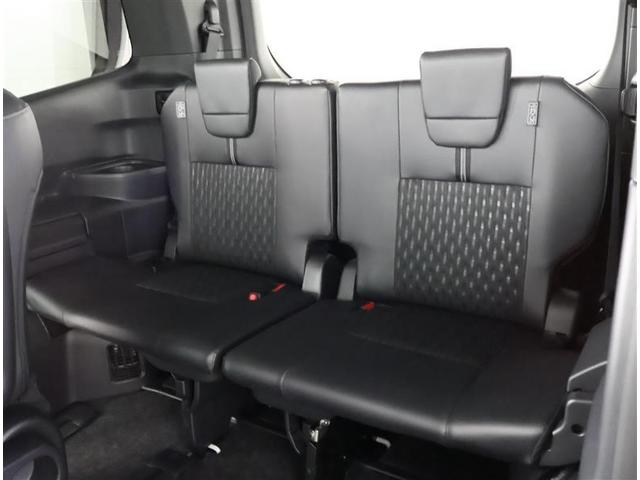 ノア Ｓ－Ｚ　フルセグ　メモリーナビ　ＤＶＤ再生　バックカメラ　衝突被害軽減システム　ＥＴＣ　両側電動スライド　ＬＥＤヘッドランプ　乗車定員７人　３列シート　ワンオーナー（14枚目）