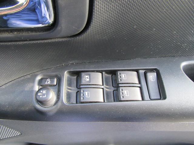 タント カスタムＸリミテッド　片側パワースライドドア（18枚目）