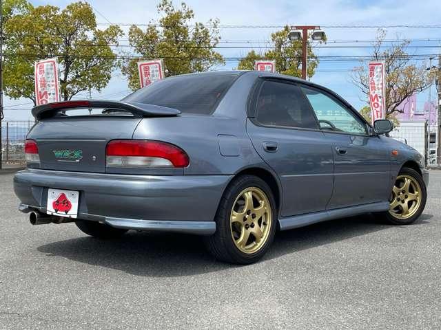 インプレッサ ４ドア２．０ＷＲＸ　ＳＴＩバージョンＶ　４ＷＤ　／ＥＪ２０ターボ／２８０ＰＳ／タイミングベルト交換済み（Ｈ２８・９・１６　７８，３０６キロ時）／Ｄｅｆｉ４連メーター／カヤバＮＥＷ・ＳＲショック／前後タワーバー／アンダーブレース／（3枚目）