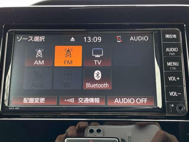 ハイブリッドＸ　リミテッド　デュアルセンサーブレーキサポート／トヨタ純正ＤＴＶ付ＳＤナビ／Ｂｌｕｅｔｏｏｔｈ対応／バックカメラ／ＬＥＤヘッドライト／スマートキー／ＥＴＣ／シートヒーター／禁煙車／定期点検記録簿／１年保証付き／(7枚目)