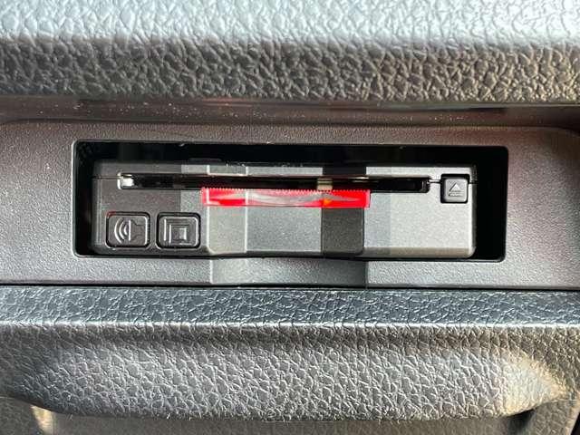 ヴォクシー ハイブリッドＺＳ　煌ＩＩ　禁煙／トヨタセーフティセンス／アルパイン９型メモリーナビ／ＢＴオーディオ／ＬＥＤヘッドライト＆フォグ／両側パワースライドドア／バックカメラ／純正エアロ／純正１６アルミ／スマートキー／フルセグ（13枚目）