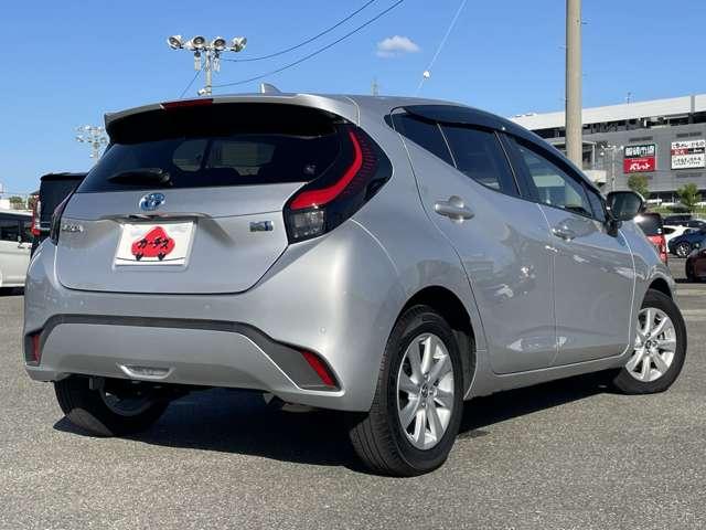 アクア Z 禁煙車!衝突被害軽減ブレーキ!アダプティブクルコン!全方位カメラ!純正ナビ!BT!フルセグTV!ETC!ステアリングスイッチ!スマートキー&プッシュスタート!AC電源!横滑り防止!クリアランスソナー!(4枚目)