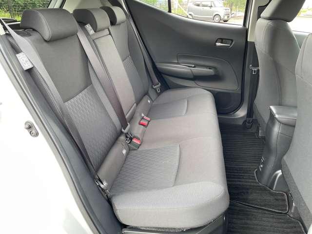 アクア Z 禁煙車!衝突被害軽減ブレーキ!アダプティブクルコン!全方位カメラ!純正ナビ!BT!フルセグTV!ETC!ステアリングスイッチ!スマートキー&プッシュスタート!AC電源!横滑り防止!クリアランスソナー!(31枚目)