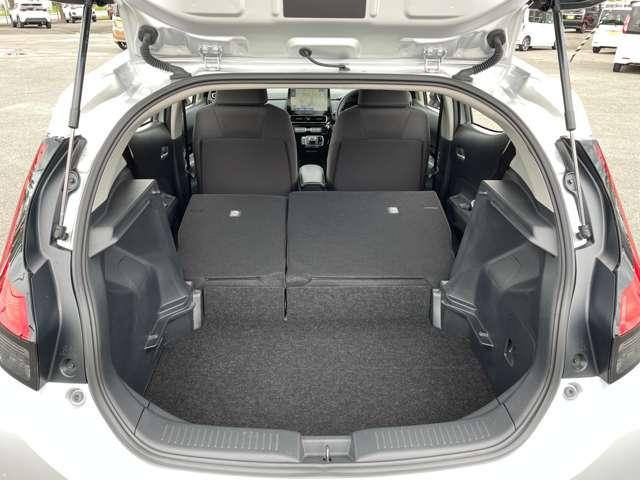 アクア Z 禁煙車!衝突被害軽減ブレーキ!アダプティブクルコン!全方位カメラ!純正ナビ!BT!フルセグTV!ETC!ステアリングスイッチ!スマートキー&プッシュスタート!AC電源!横滑り防止!クリアランスソナー!(33枚目)