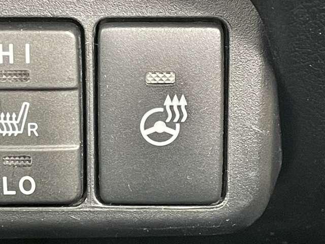 シエンタ ハイブリッド G セーフティーエディション 禁煙車!衝突被害軽減ブレーキ!クルーズコントロール!両側Pスライドドア!全方位カメラ!純正ナビ!BTオーディオ!フルセグTV!ETC!シート&ハンドルヒーター!スマートキー&プッシュスタート!LED!(12枚目)