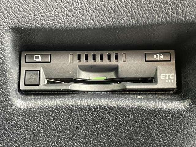 シエンタ ハイブリッド G セーフティーエディション 禁煙車!衝突被害軽減ブレーキ!クルーズコントロール!両側Pスライドドア!全方位カメラ!純正ナビ!BTオーディオ!フルセグTV!ETC!シート&ハンドルヒーター!スマートキー&プッシュスタート!LED!(17枚目)