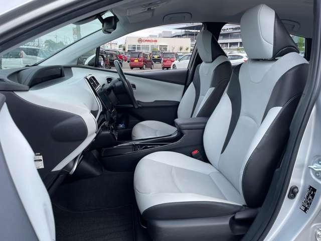 プリウス Aプレミアム ワンオーナー/禁煙車/トヨタセーフティセンス/レーダークルーズコントロール/本革シート/パーキングサポートブレーキ/純正9インチSDナビ/フルセグTV/Bluetooth対応/障害物センサー/(30枚目)