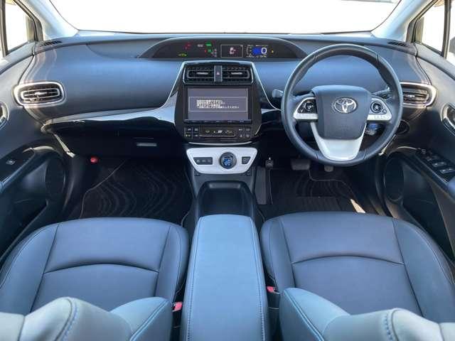 プリウス Aツーリングセレクション トヨタセーフティセンスP/レーダークルーズコントロール/インテリジェントクリアランスソナー/純正9インチSDナビ/フルセグTV/Bluetooth対応/DVD再生/バックカメラ/スマートキー/ETC/(5枚目)