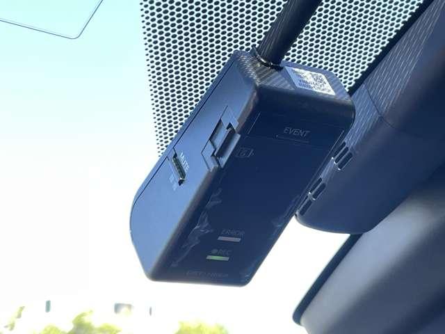 プリウス Aツーリングセレクション トヨタセーフティセンスP/レーダークルーズコントロール/インテリジェントクリアランスソナー/純正9インチSDナビ/フルセグTV/Bluetooth対応/DVD再生/バックカメラ/スマートキー/ETC/(18枚目)