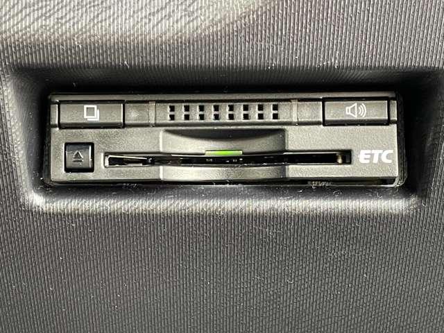 アクア S 禁煙車/純正SDナビ/DTV/Bluetooth対応/バックカメラ/スマートエントリー&スタートシステム/LEDヘッドライト&LEDフォグ/純正16インチアルミ/純正フルエアロ/スマートキー/ETC/(10枚目)