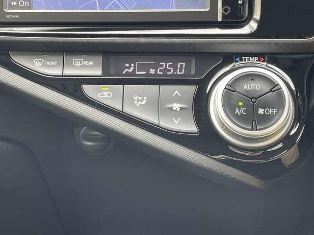 アクア S 禁煙車/純正SDナビ/DTV/Bluetooth対応/バックカメラ/スマートエントリー&スタートシステム/LEDヘッドライト&LEDフォグ/純正16インチアルミ/純正フルエアロ/スマートキー/ETC/(13枚目)