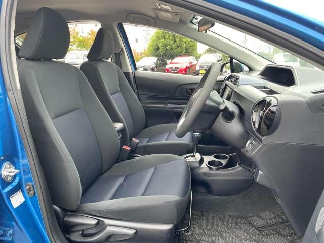 アクア S 禁煙車/純正SDナビ/DTV/Bluetooth対応/バックカメラ/スマートエントリー&スタートシステム/LEDヘッドライト&LEDフォグ/純正16インチアルミ/純正フルエアロ/スマートキー/ETC/(19枚目)