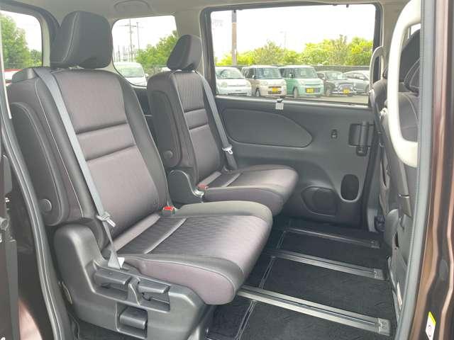 セレナ e-パワー ハイウェイスターV 禁煙車/エマージェンシーブレーキ/インテリジェントクルーズコントロール/アラウンドビューモニター/純正9インチSDナビ/フルセグTV/Bluetooth/DVD再生/ハンズフリー両側パワースライドドア(32枚目)