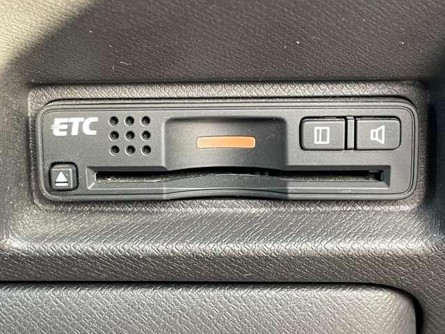 ステップワゴン Ｇ　コンフォートセレクション　禁煙車／ギャザーズ９インチメモリーナビ／フルセグＴＶ（走行中ＴＶ視聴可）／ＤＶＤ再生／バックカメラ／スマートキー／両側パワースライドドア／ＨＩＤヘッドライト／クルーズコントロール／ＥＴＣ／（10枚目）