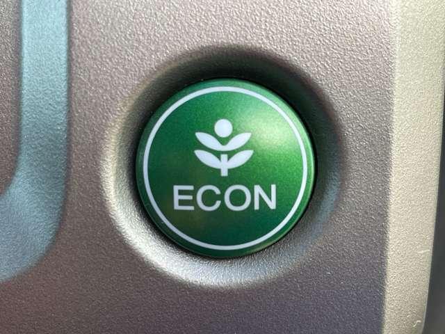 ステップワゴン Ｇ　コンフォートセレクション　禁煙車／ギャザーズ９インチメモリーナビ／フルセグＴＶ（走行中ＴＶ視聴可）／ＤＶＤ再生／バックカメラ／スマートキー／両側パワースライドドア／ＨＩＤヘッドライト／クルーズコントロール／ＥＴＣ／（17枚目）