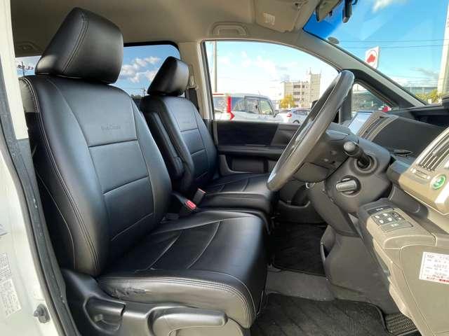 ステップワゴン Ｇ　コンフォートセレクション　禁煙車／ギャザーズ９インチメモリーナビ／フルセグＴＶ（走行中ＴＶ視聴可）／ＤＶＤ再生／バックカメラ／スマートキー／両側パワースライドドア／ＨＩＤヘッドライト／クルーズコントロール／ＥＴＣ／（22枚目）