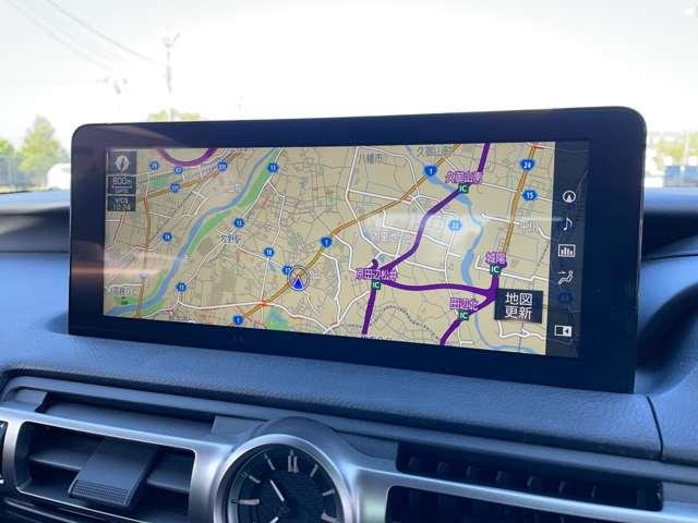 ＲＣ ＲＣ３００ｈ　レクサスセーフティシステム＋／メーカー純正ナビ・フルセグＴＶ／プレミアムサウンドシステム／人工皮革レザーシート／バックカメラ／ＥＴＣ２．０／シート・ステアリングヒーター／純正１８ＡＷ／スマートキー（8枚目）