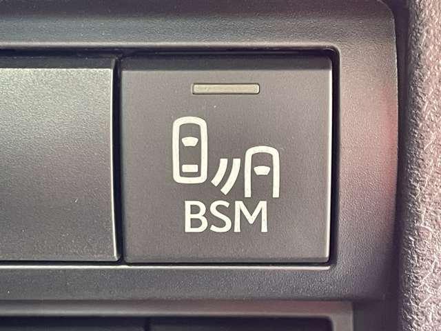 ＲＣ ＲＣ３００ｈ　レクサスセーフティシステム＋／メーカー純正ナビ・フルセグＴＶ／プレミアムサウンドシステム／人工皮革レザーシート／バックカメラ／ＥＴＣ２．０／シート・ステアリングヒーター／純正１８ＡＷ／スマートキー（19枚目）