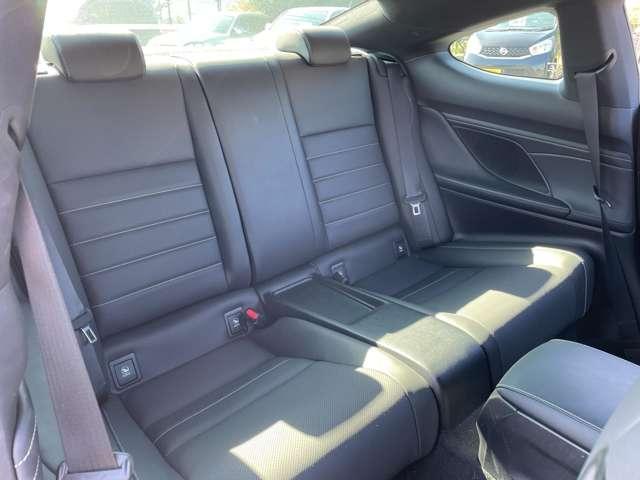 ＲＣ ＲＣ３００ｈ　レクサスセーフティシステム＋／メーカー純正ナビ・フルセグＴＶ／プレミアムサウンドシステム／人工皮革レザーシート／バックカメラ／ＥＴＣ２．０／シート・ステアリングヒーター／純正１８ＡＷ／スマートキー（30枚目）