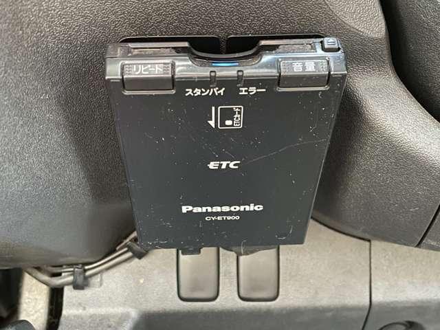 ハイエースバン ＳロングＤＸ　フル装備（社外ＣＤ，／ＭＤ）／８人乗り／社外パナソニックストラーダナビ／バックカメラ／ＥＴＣ／社外１５インチＡＷ／キーレス／フォグランプ／レクビィプラスシリーズキャンピングカー（18枚目）