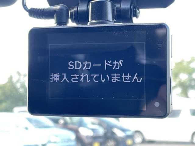 エルグランド ３５０ハイウェイスターアーバンクロム　アラウンドビューモニター　フリップダウンモニター　両側パワースライドドア　パワーバックドア　インテリジェントキー（16枚目）