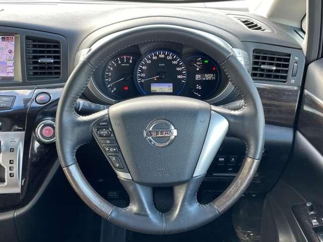 エルグランド ３５０ハイウェイスターアーバンクロム　アラウンドビューモニター　フリップダウンモニター　両側パワースライドドア　パワーバックドア　インテリジェントキー（19枚目）