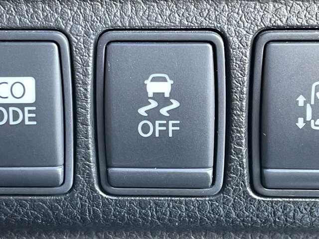 エルグランド ３５０ハイウェイスターアーバンクロム　アラウンドビューモニター　フリップダウンモニター　両側パワースライドドア　パワーバックドア　インテリジェントキー（20枚目）