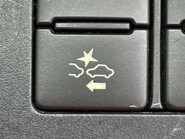 シエンタ ハイブリッドG クエロ トヨタセーフティセンス/パーキングサポートブレーキ/ストラーダSDナビ/フルセグTV/BTオーディオ/DVD再生/バックカメラ/スマートキー/両側パワースライドドア/前後ソナー/クルーズコントロール(6枚目)