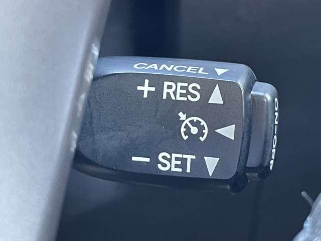 プリウスアルファ Sツーリングセレクション 純正8インチSDナビ・フルセグTV・BTオーディオ・DVD再生・バックカメラ・スマートエントリー&スタートシステム・LEDヘッドライト&LEDフォグ・クルーズコントロール・純正17(11枚目)