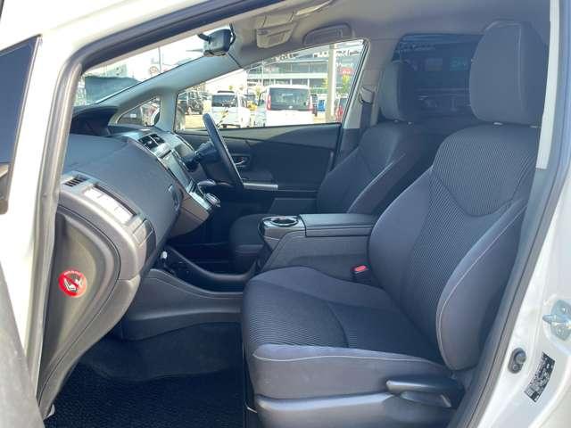 プリウスアルファ Sツーリングセレクション 純正8インチSDナビ・フルセグTV・BTオーディオ・DVD再生・バックカメラ・スマートエントリー&スタートシステム・LEDヘッドライト&LEDフォグ・クルーズコントロール・純正17(20枚目)