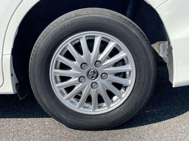 ヴォクシー ハイブリッドＶ　純正９インチＳＤナビ／フルセグＴＶ／ＢＴオーディオ／バック＆フロントカメラ／スマートエントリー＆スタートシステム／両側パワースライドドア／クルーズコントロール／ＬＥＤヘッドライト／前席ヒーター（33枚目）