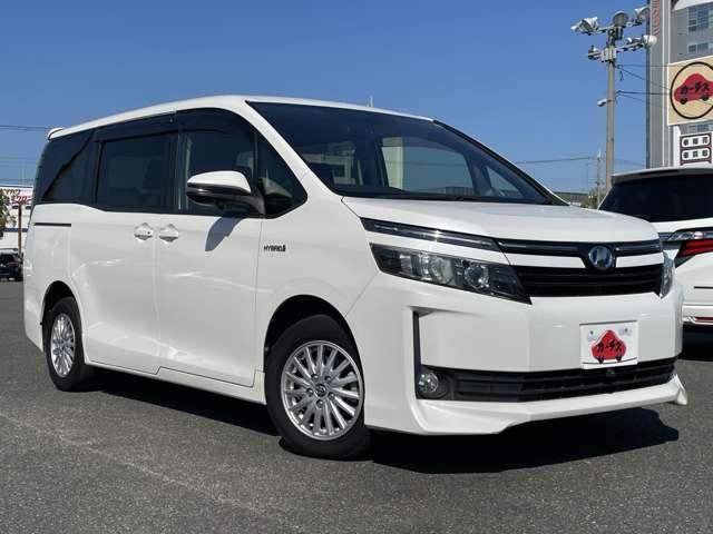 ヴォクシー ハイブリッドＶ　純正９インチＳＤナビ／フルセグＴＶ／ＢＴオーディオ／バック＆フロントカメラ／スマートエントリー＆スタートシステム／両側パワースライドドア／クルーズコントロール／ＬＥＤヘッドライト／前席ヒーター（34枚目）