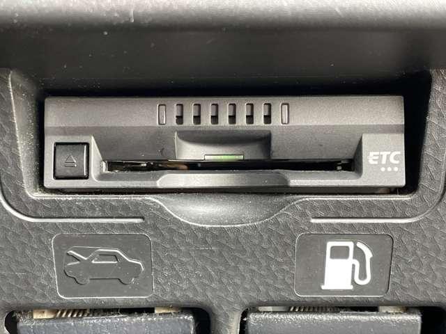 ルーミー カスタムG スマートアシストIII・純正9インチSDナビ・フルセグTV・BTオーディオ・DVD再生・バックカメラ・スマートエントリー&スタートシステム・両側パワースライドドア・LEDヘッドライト&(12枚目)