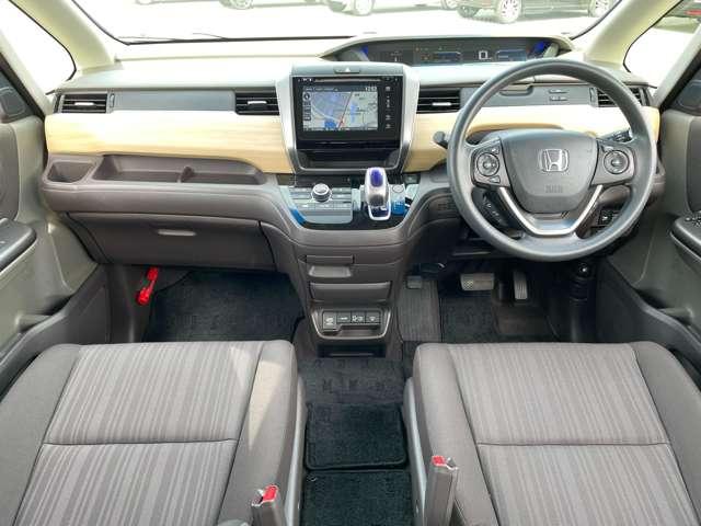 フリードハイブリッド ハイブリッド・G メーカーインターナビ&連動ETC/フルセグTV/BTオーディオ/DVD再生/バックカメラ/スマートキー/両側パワースライドドア/LEDヘッドライト/クルーズコントロール/HDMI/USB(5枚目)