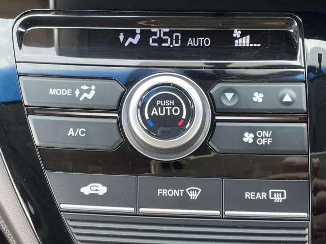 フリードハイブリッド ハイブリッド・G メーカーインターナビ&連動ETC/フルセグTV/BTオーディオ/DVD再生/バックカメラ/スマートキー/両側パワースライドドア/LEDヘッドライト/クルーズコントロール/HDMI/USB(14枚目)