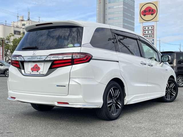 オデッセイハイブリッド ハイブリッドアブソルート・ホンダセンシングEXパック CMBS・アダプティブクルーズコントロール&LKAS・ギャザーズ8インチSDナビ・フルセグTV・BTオーディオ・DVD再生・バックカメラ・スマートキー・両側パワースライドドア・LEDヘッドライト(4枚目)