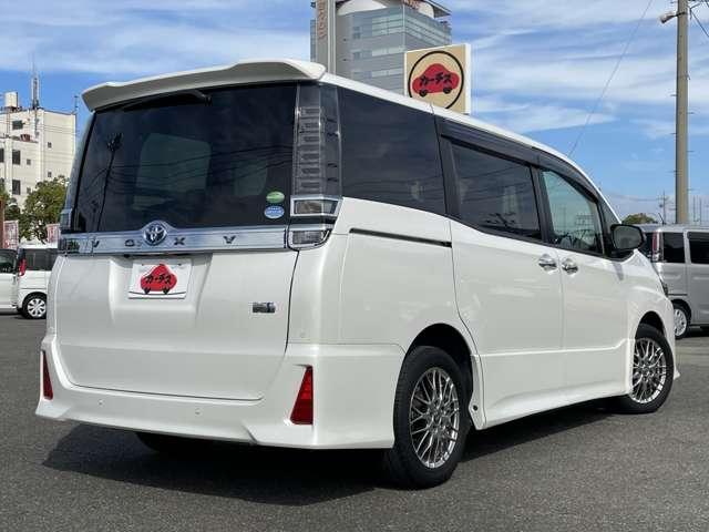 ヴォクシー ハイブリッドZS 煌III トヨタセーフティセンス・パーキングサポートブレーキ・アルパイン9インチメモリーナビ・フルセグTV・BTオーディオ・DVD再生・フロント/サイド/バックカメラ・スマートエントリー&ス(4枚目)